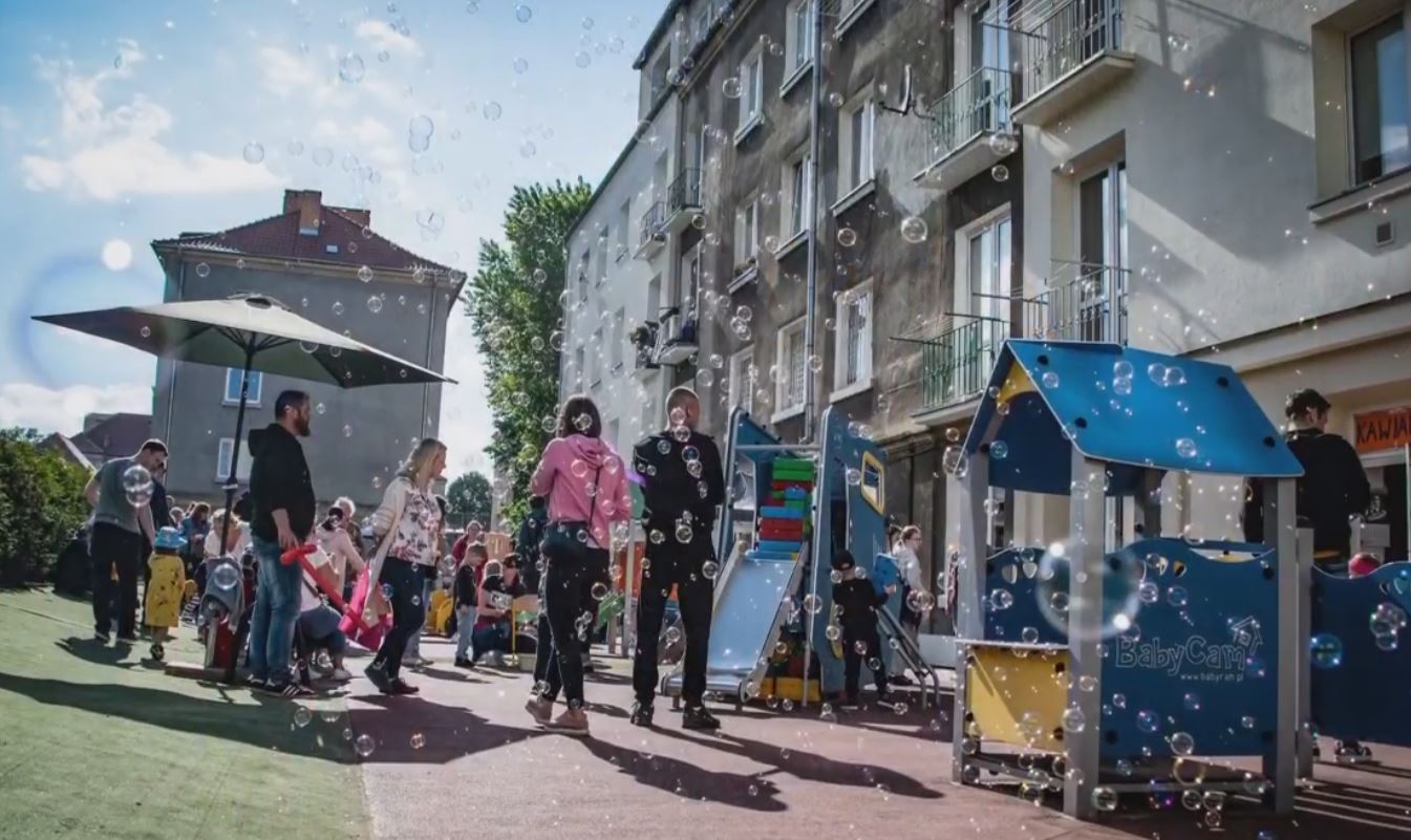 Cześć! Jak pewnie zauważyliście, ostatnimi czasy zakasaliśmy rękawy i, z jeszcze większym zaangażowaniem, wzięliśmy się do pracy.