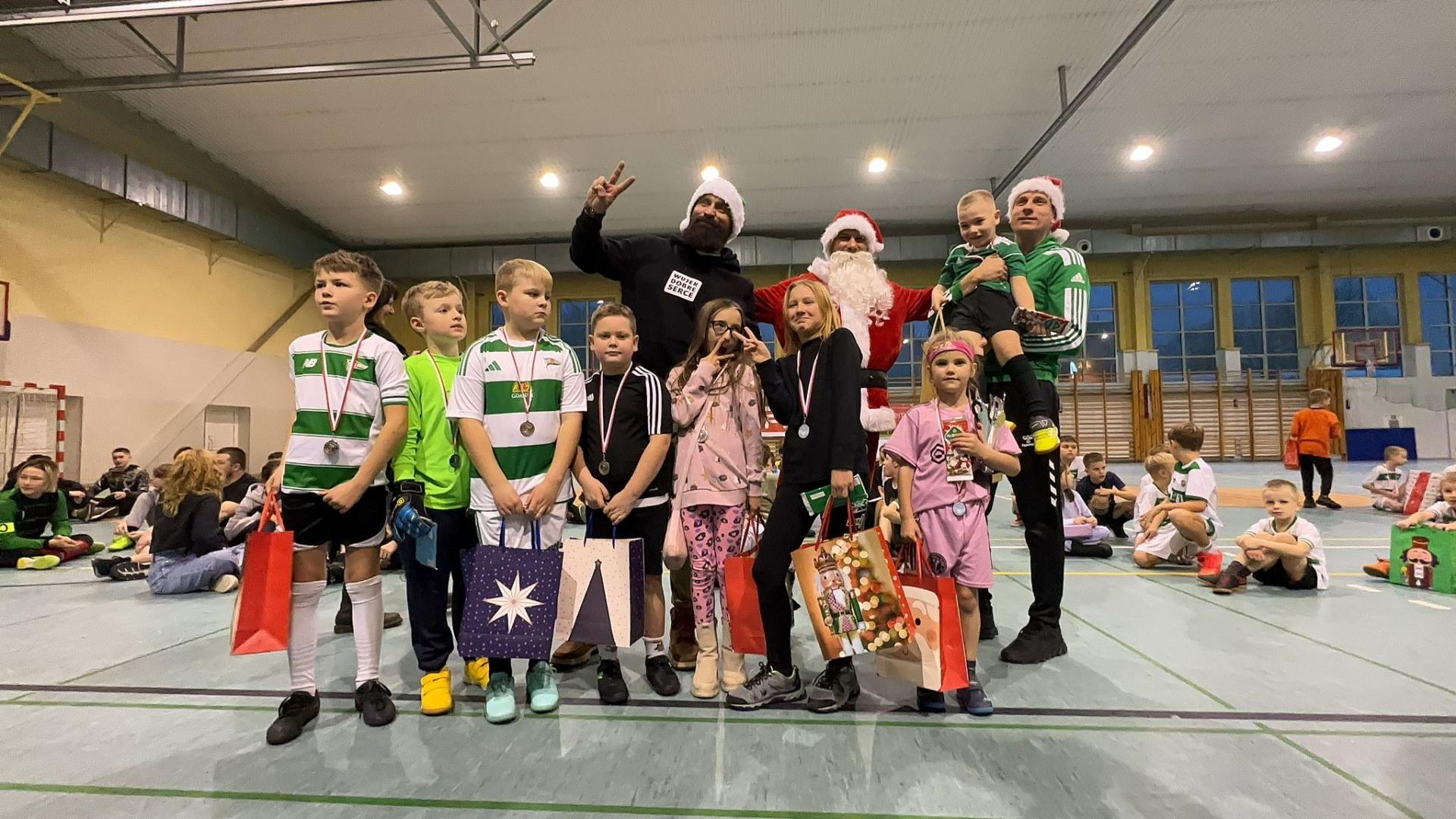 🌟🎅 Mikołajki z Fundacją Obudź Nadzieję – XV  Rok Tradycji! 🎅🌟